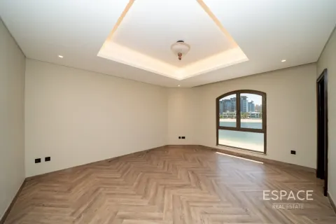 Villa sa Palm Jumeirah, Dubai, UAE 4 silid-tulugan, 465 sq.m. № 738254 - larawan 8