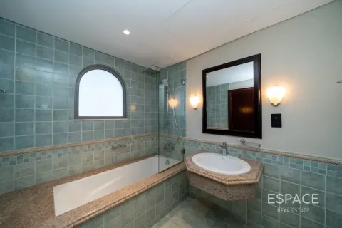 Villa sa Palm Jumeirah, Dubai, UAE 4 silid-tulugan, 465 sq.m. № 738254 - larawan 10