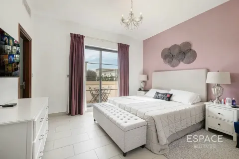 Villa te huur in Arabian Ranches 2, Dubai, VAE 5 slaapkamers, 314 vr.m., nr 738257 - foto 11