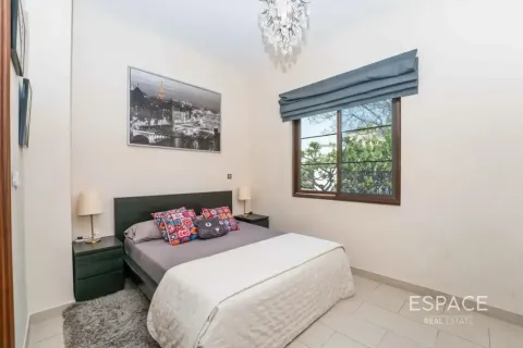 Villa te huur in Arabian Ranches 2, Dubai, VAE 5 slaapkamers, 314 vr.m., nr 738257 - foto 7