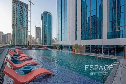 Apartmen di Jumeirah Lake Towers, Dubai, UAE 1 bilik tidur, 73 meter persegi № 738256 - foto 10