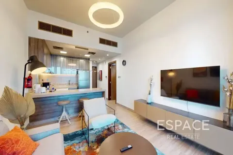 Apartmen di Jumeirah Lake Towers, Dubai, UAE 1 bilik tidur, 73 meter persegi № 738256 - foto 2