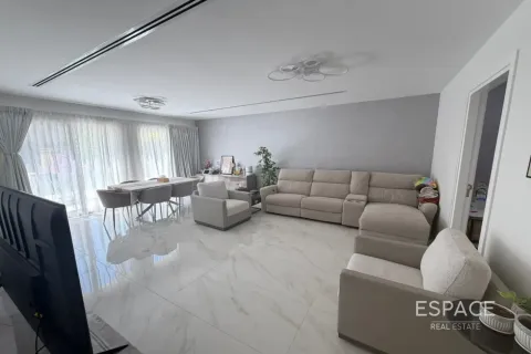 Villa te huur in The Springs, Dubai, VAE 3 slaapkamers, 228 vr.m., nr 738253 - foto 2