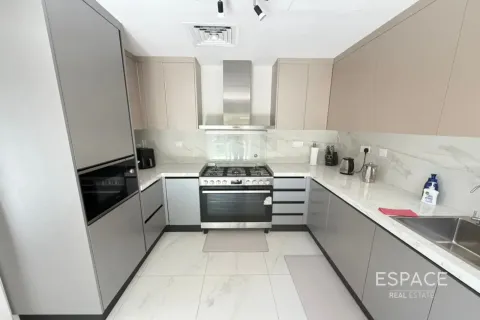 Villa te huur in The Springs, Dubai, VAE 3 slaapkamers, 228 vr.m., nr 738253 - foto 6