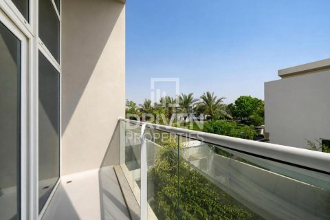 Vilă de vânzare în Dubai, EAU 6 dormitoare, 608.51 mp. №767684 - poză 24