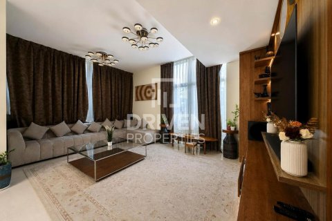 Villa asukohaga Dubai, AÜE: 6 magamistoaga, 608.51 m² Nr 767684