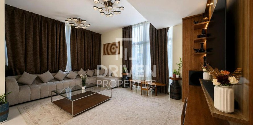 Vilă în Dubai, EAU 6 dormitoare, 608.51 mp.  №767684