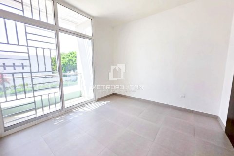 Снять в аренду таунхаус в Мудон, Дубай, ОАЭ 3 спальни, 186м2, № 663645 - фото 2