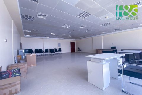 Biuro do wynajęcia w Al Jazirah Al Hamra, Ras Al Khaimah, ZEA 115.9 mkw., nr 499797 - zdjęcie 3