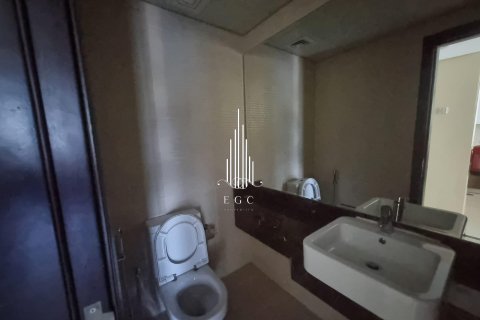 Apartament de închiriat în Al Raha Beach, Abu Dhabi, EAU 3 dormitoare, 180 mp.  №457591 - poză 18
