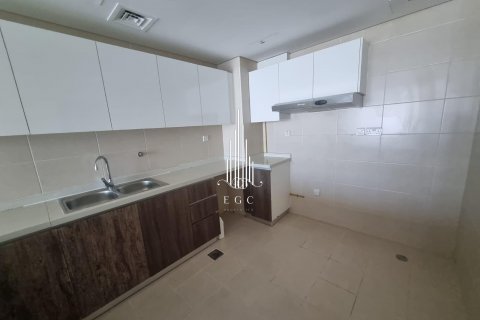Apartament de închiriat în Al Raha Beach, Abu Dhabi, EAU 3 dormitoare, 180 mp.  №457591 - poză 8