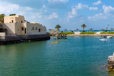 Зняти в оренду віллу в Ras Al Khaimah Waterfront, Рас-эль-Хайма, ОАЕ 2 спальні, 136.5м2, № 588314 - фото 18
