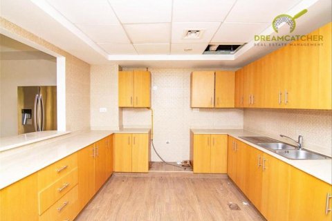 Rekkehus til salgs i Al Hamra Village, Ras Al Khaimah, Emiratene 4 soverom, 250.5 kvm Nr. 588410 - Foto 10