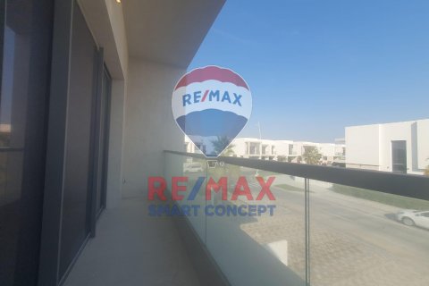 Vila na Yas Island, Abu Dhabi, SAE 4 spálne, 450 m2 č. 580375 - Fotografia 7