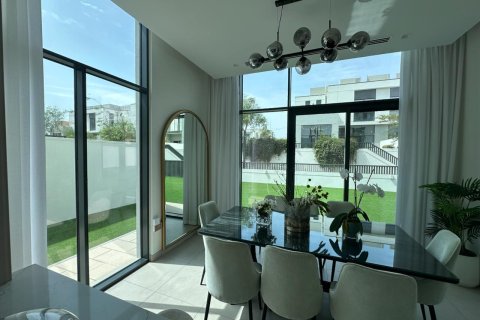 Вилла Al Furjan, Дубай, БАӘ-да 4 жатын бөлмелер, 336.03 м² № 748763 - фото 5