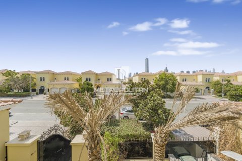 Üürile anda villa asukohaga Jumeirah Park, Dubai, AÜE: 4 magamistoaga, 660 m² Nr 663899 - pilt 24