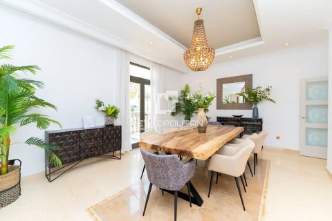 Willa do wynajęcia w Palm Jumeirah, Dubai, ZEA 6 sypialnie, 1245 mkw., nr 663900 - zdjęcie 9