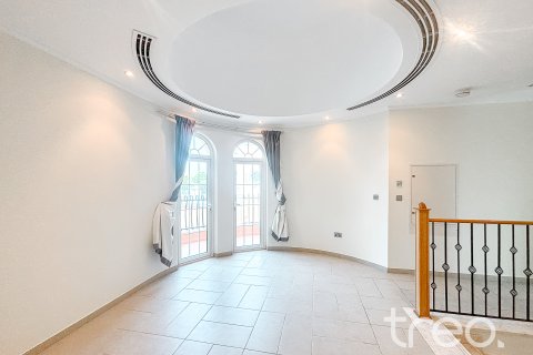 Villa in Jumeirah Park, Dubai, UAE 5 bedrooms, 435.62 sq.m. № 753740 - photo 23