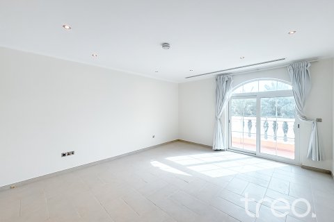 Villa in Jumeirah Park, Dubai, UAE 5 bedrooms, 435.62 sq.m. № 753740 - photo 14