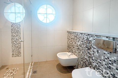 Villa in Jumeirah Park, Dubai, UAE 5 bedrooms, 435.62 sq.m. № 753740 - photo 20