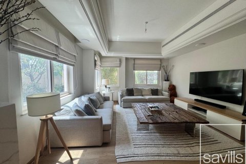 Villa in affitto a Dubai Sports City, Dubai, EAU 5 camere da letto, 694.82 mq. № 766861 - foto 2
