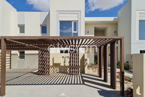 تاون هاوس في Dubai South (Dubai World Central)، دبي 2 غرفة نوم ، 151 متر مربع . ر قم 600321