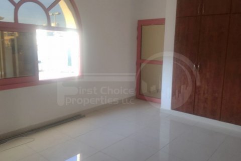 ویلا برای اجاره در Al Khalidiya، Abu Dhabi، امارات متحده عربی 4 خوابه ، 232.3 متر مربع ، شماره 407201 - تصویر 6