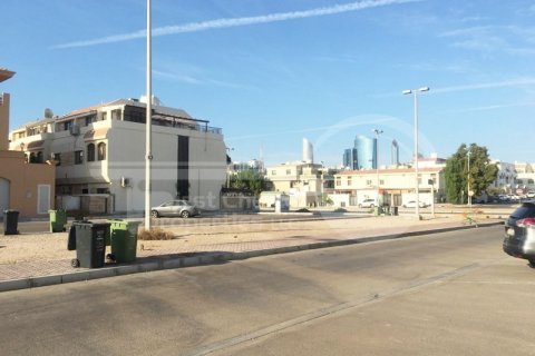 ویلا برای اجاره در Al Khalidiya، Abu Dhabi، امارات متحده عربی 4 خوابه ، 232.3 متر مربع ، شماره 407201 - تصویر 2