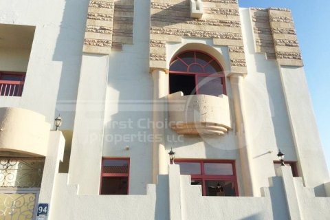 ویلا برای اجاره در Al Khalidiya، Abu Dhabi، امارات متحده عربی 4 خوابه ، 232.3 متر مربع ، شماره 407201 - تصویر 9