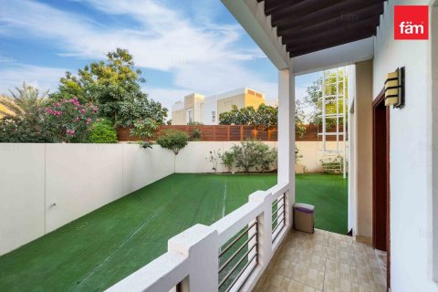Vila u Dubai, UAE 3 spavaćih soba, 574.9 m2 Br. 660259 - fotografija 8