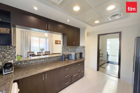 Vila u Dubai, UAE 3 spavaćih soba, 574.9 m2 Br. 660259 - fotografija 18