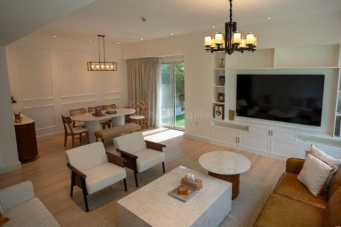Radhus till försäljning i Mudon, Dubai, UAE 3 sovrum, 272 kvm Nr. 717784 - fotografi 7