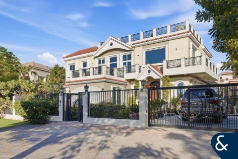 Villa asukohaga The Villa, Dubai, AÜE: 7 magamistoaga, 650 m² Nr 697750