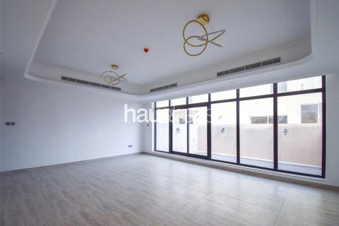 טאונהאוס ב Jumeirah Village Triangle, Dubai, איחוד האמירויות 4 חדרי שינה, 326 מ