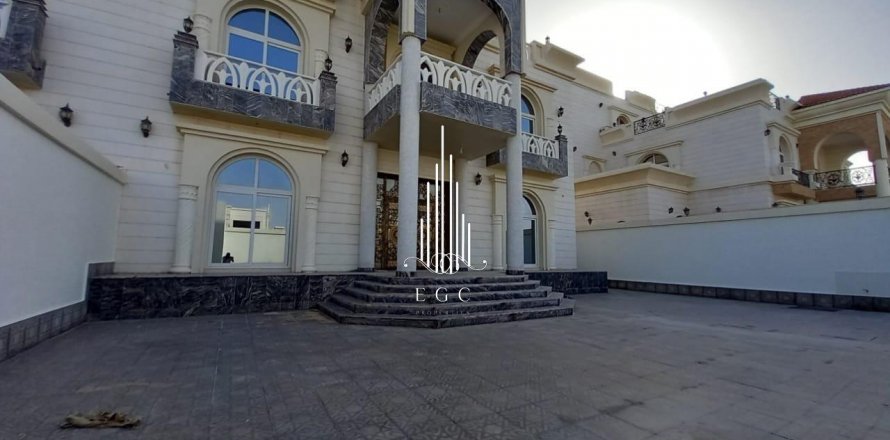 Вилла в Shakhbout City, Абу-Даби, ОАЭ 9 спален, 789.7м2 № 549024