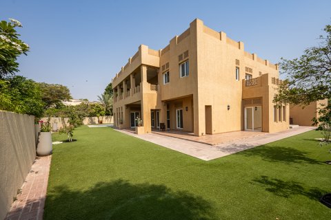 Vilë në Arabian Ranches, Dubai, Emiratet e Bashkuara Arabe 7 dhoma gjumi, 1072.57 m2. № 750072