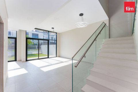 Vila di Al Furjan, Dubai, UEA 4 kamar tidur, 456.5 m2 nomor 758222 - foto 3