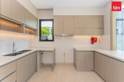 Vila di Al Furjan, Dubai, UEA 4 kamar tidur, 456.5 m2 nomor 758222 - foto 21
