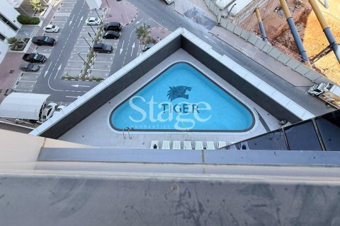 Apartment in Dubai Land, UAE 1 room, 42 sq.m. № 758275 - photo 8