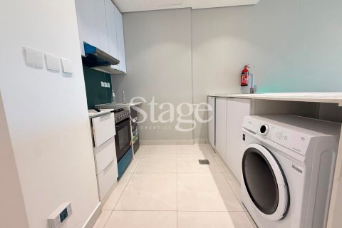 Apartment in Dubai Land, UAE 1 room, 42 sq.m. № 758275 - photo 3