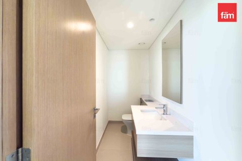 Apartment in Dubai, UAE 3 bedrooms, 149.5 sq.m. № 646746 - photo 15