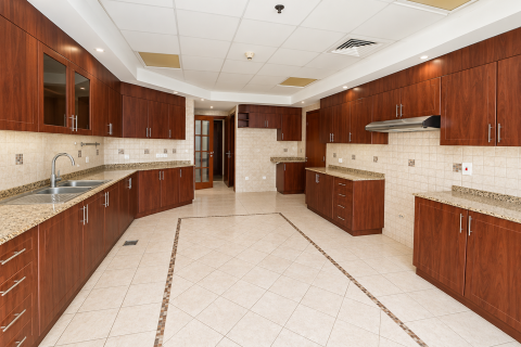 Apartment in Dubai Marina, UAE 3 bedrooms, 330.15 sq.m. № 764247 - photo 17
