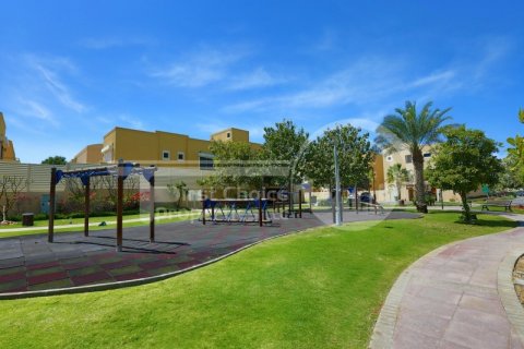 Villa para arrendamento em Al Raha Gardens, Abu Dhabi, EAU 4 quartos, 255.9 m2 № 407077 - foto 14
