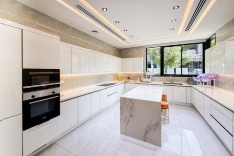 Vila u gradu Mohammed Bin Rashid City, Dubai, UAE 5 spavaće sobe, 559.09 m2 Br. 749087 - Slika 27