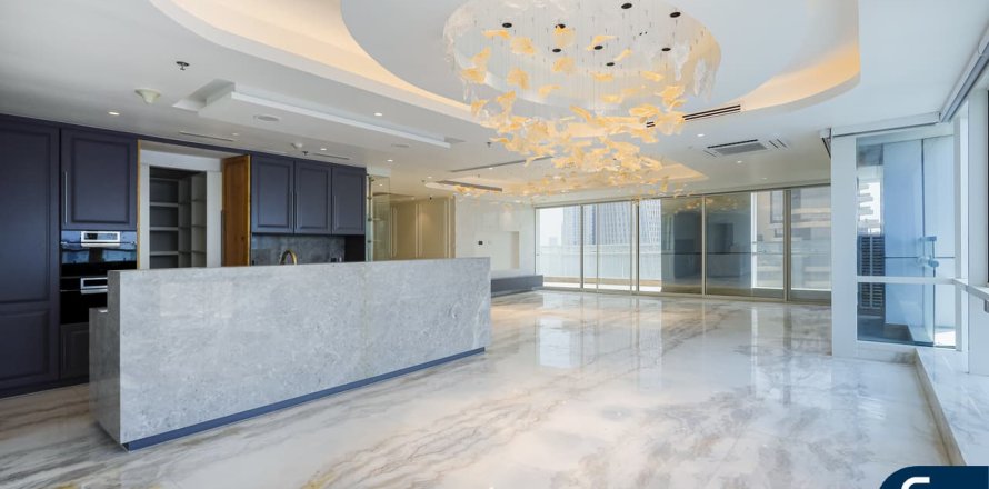 Attico a Dubai Marina, Dubai, EAU 5 camere da letto, 422 mq. № 667418