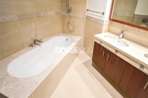 Downtown Dubai (Downtown Burj Dubai), Dubai, UAE의 임대용 아파트 침실 2개, 138제곱미터 번호 626716 - 사진 15