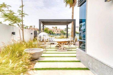 Vilă de închiriat în Palm Jumeirah, Dubai, EAU 7 dormitoare, 883 mp.  №626717 - poză 10