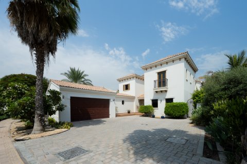 Jumeirah Golf Estates, Dubai, संयुक्त अरब अमीरात में विला, 5 बेडरूम, 939.4 वर्ग मीटर, संख्या 764201