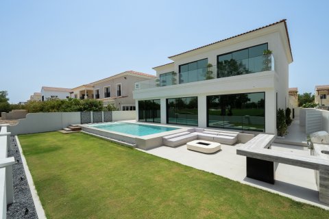 Villa in Jumeirah Golf Estates, Dubai, UAE 5 bedrooms, 714.33 sq.m. № 764202