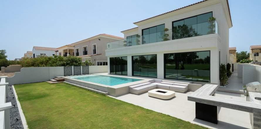 Huvila Jumeirah Golf Estates, Dubai, Arabiemiraatit 5 makuuhuonetta, 714.33 m2 № 764202